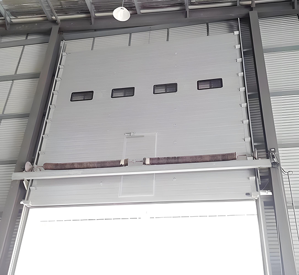 略阳工业滑升门