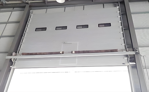 略阳工业滑升门