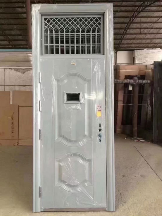 略阳学校教室门