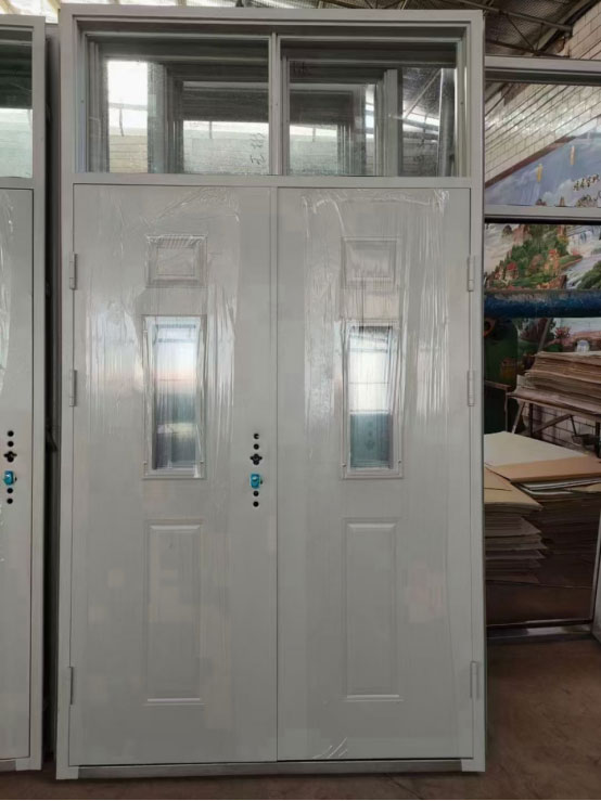 略阳学校教室门